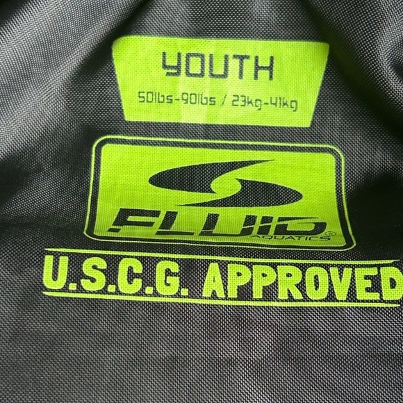 Fluid Aquatics Neon Green + Gray Life Vest with Reflective Strips, YOUTH 50-90lb - Picture 3 of 4